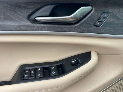 New 2026 Jeep Grand Cherokee L Limited AWD/4WD image 32