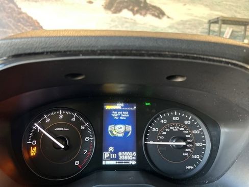 Used 2023 Subaru Crosstrek 2.0i image 13