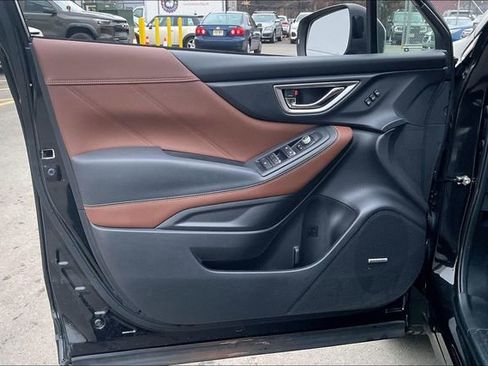 Used 2022 Subaru Forester Touring image 23