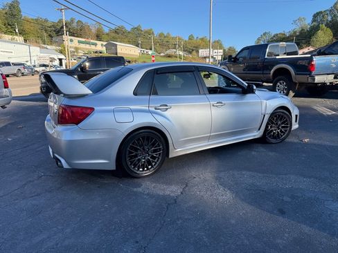 Used 2011 Subaru Impreza WRX STI image 2