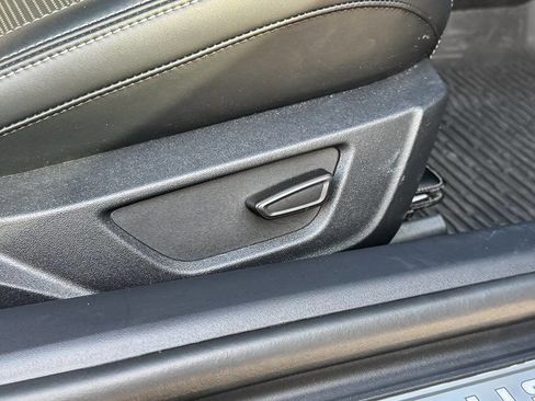 Used 2024 Ford Mustang GT Premium image 13