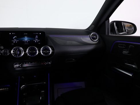 Certified 2022 Mercedes-Benz GLA 250 4MATIC image 43