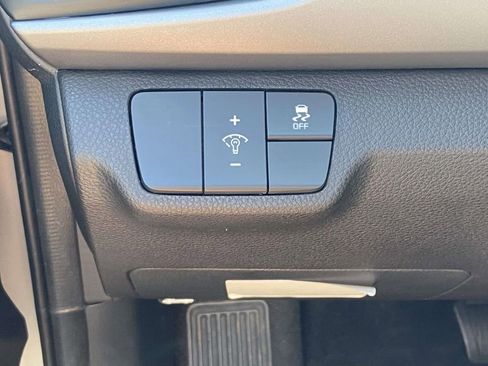 Used 2023 Kia Rio LX FWD image 18