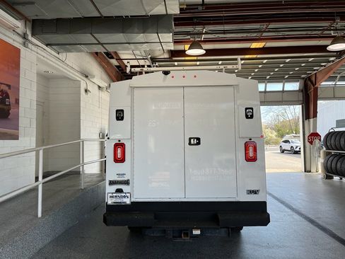 Used 2021 Chevrolet Express 3500 w/ Power Convenience Package RWD image 7