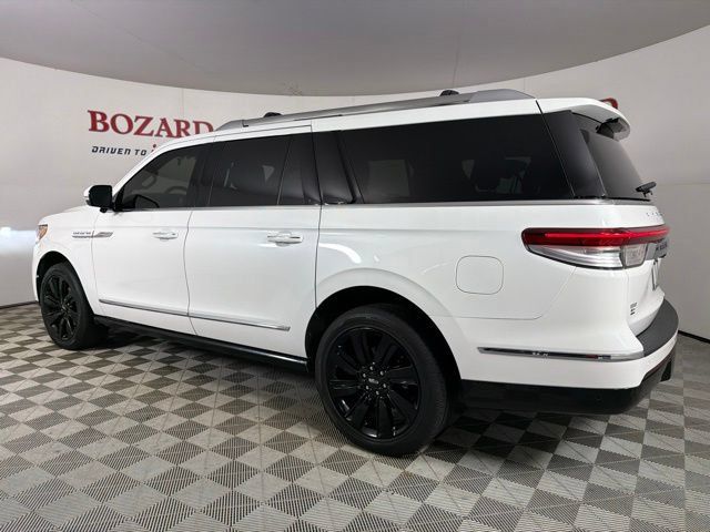 Used 2022 Lincoln Navigator L Reserve AWD/4WD image 9