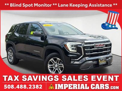Used 2025 GMC Terrain Elevation