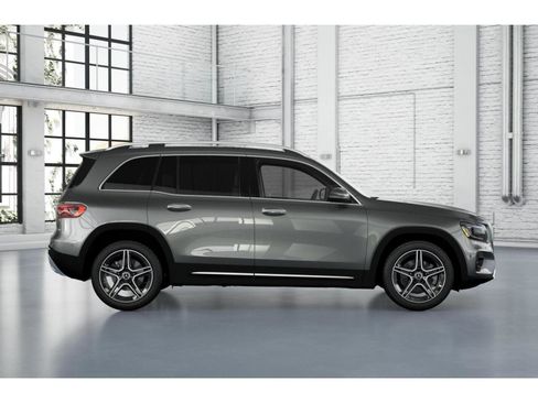 New 2026 Mercedes-Benz GLB 250 image 17
