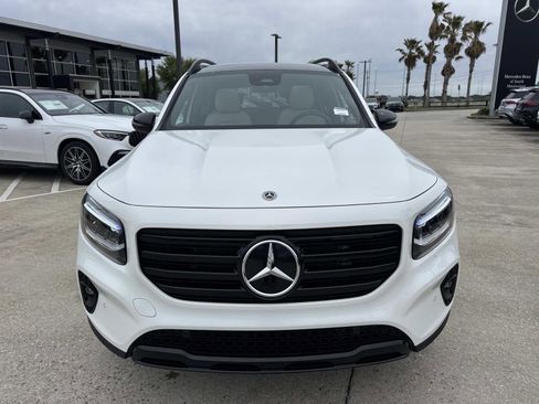 Used 2026 Mercedes-Benz GLB 250 image 2