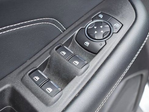 Used 2024 Ford Edge Titanium image 15