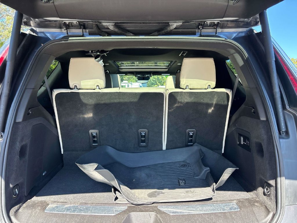 Used 2021 Cadillac Escalade Sport AWD/4WD image 17