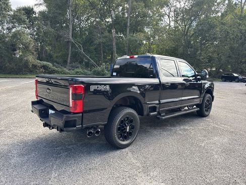 New 2026 Ford F250 Lariat w/ Black Appearance Package image 5