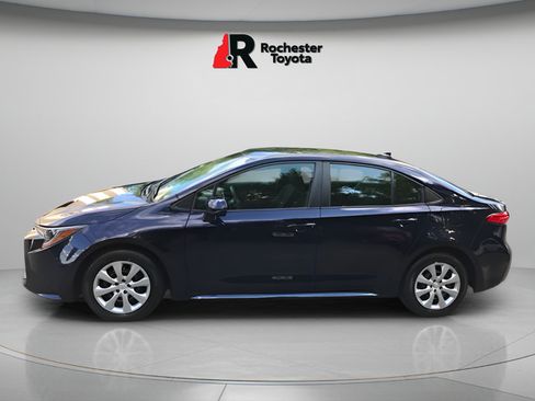 Certified 2024 Toyota Corolla LE FWD image 5