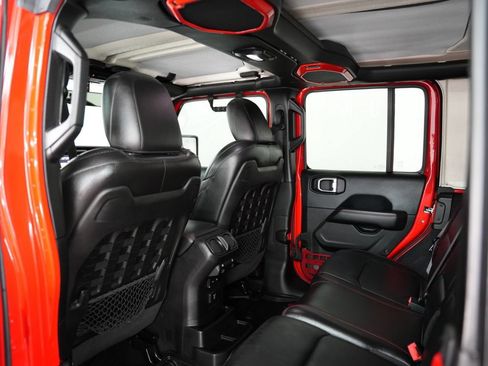 Used 2018 Jeep Wrangler Unlimited Rubicon AWD/4WD image 34
