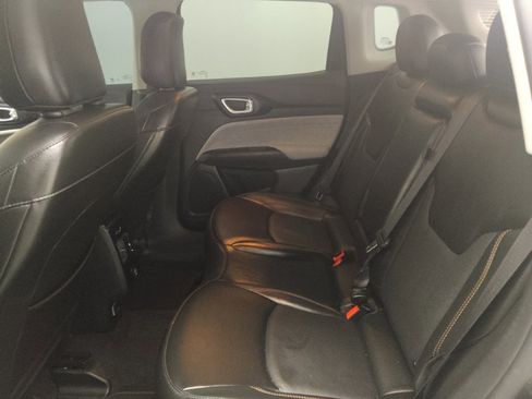 Used 2022 Jeep Compass Latitude AWD/4WD image 18