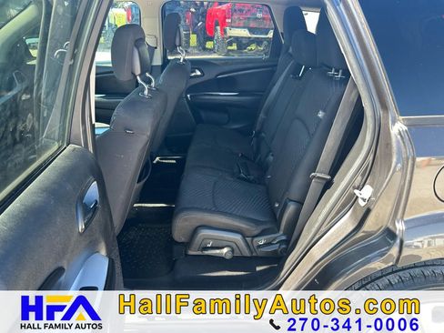 Used 2016 Dodge Journey SE w/ Flexible Seating Group FWD image 11