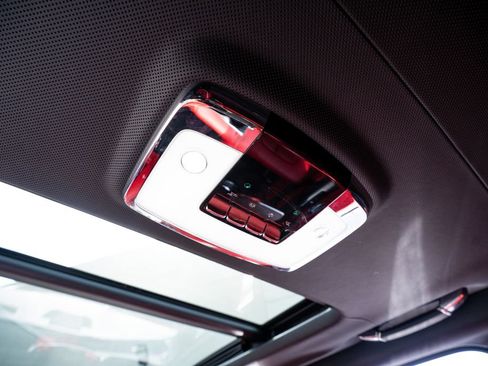 Used 2019 Rolls-Royce Cullinan AWD/4WD image 52