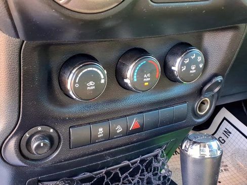 Used 2016 Jeep Wrangler Unlimited Sport w/ Quick Order Package 24S AWD/4WD image 19