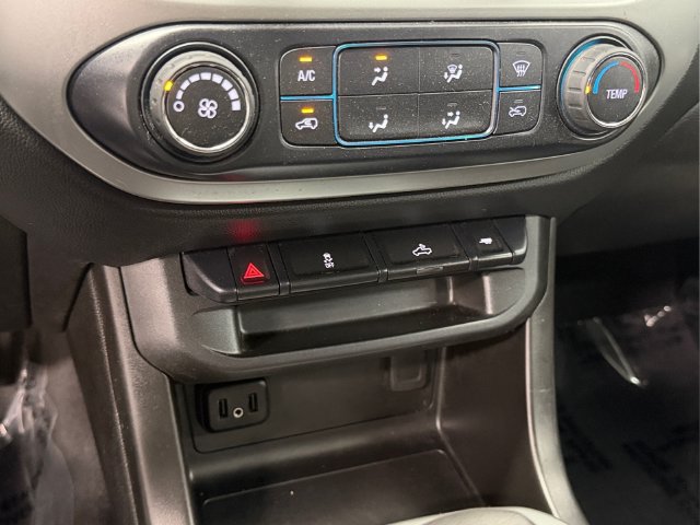 Used 2022 Chevrolet Colorado LT RWD image 24