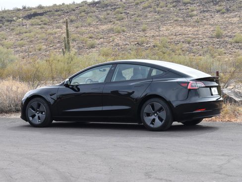 Used 2022 Tesla Model 3 Long Range image 5