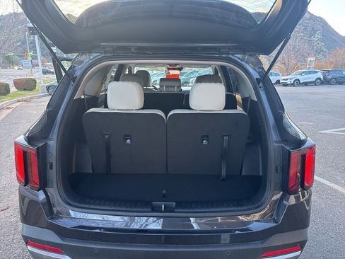 New 2025 Kia Sorento S image 45