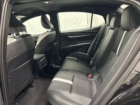 Used 2025 Toyota Camry SE image 47