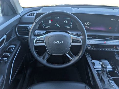 Used 2025 Kia Telluride S image 24