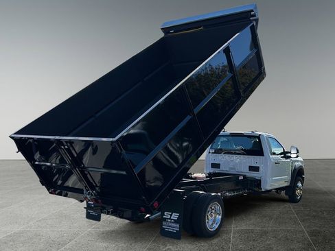 New 2025 Ford F550 4x4 Regular Cab Super Duty image 3