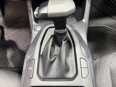 Used 2025 Kia K4 EX image 14