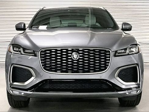 New 2026 Jaguar F-PACE R-Dynamic S image 2