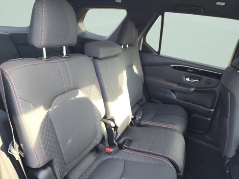 New 2026 Honda Pilot Sport image 17