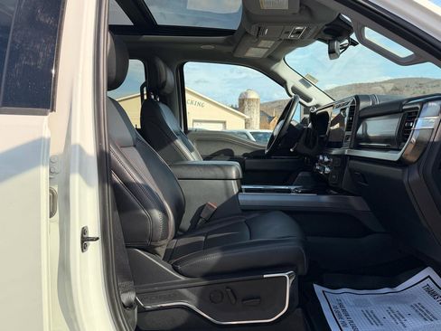 Used 2024 Ford F250 Lariat w/ Lariat Ultimate Package image 32