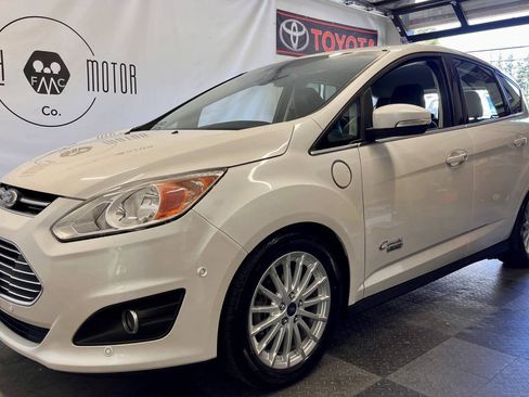 Used 2015 Ford C-MAX Energi SEL w/ Equipment Group 303A FWD image 2