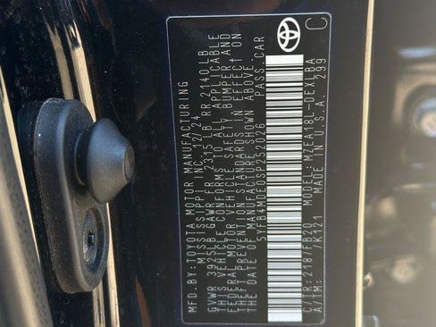 Certified 2025 Toyota Corolla LE FWD image 30