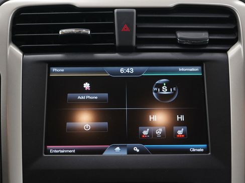 Used 2015 Ford Fusion SE w/ Equipment Group 202A image 15