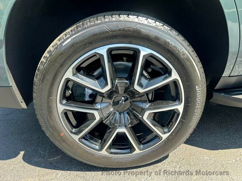 Used 2026 Chevrolet Tahoe RST w/ Comfort Package AWD/4WD image 9