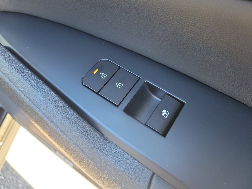 New 2026 Kia Sportage SX FWD image 11