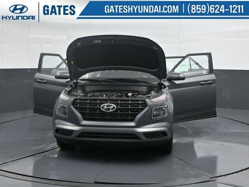 New 2026 Hyundai Venue SE image 59