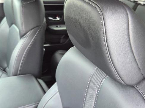 Certified 2025 Honda Pilot Touring image 11