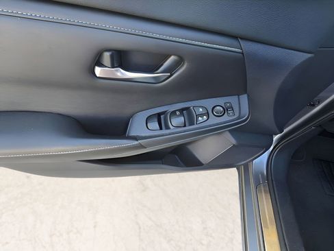 Used 2020 Nissan Sentra SV image 57