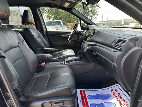 Used 2022 Honda Pilot TrailSport image 22