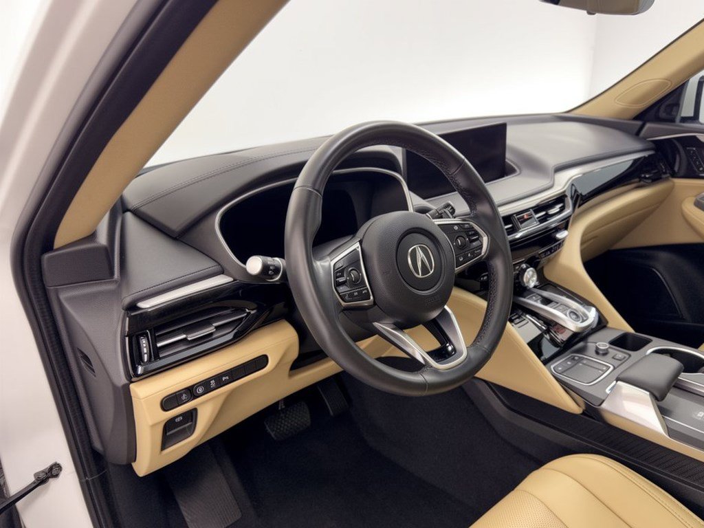 Used 2022 Acura MDX w/ Technology Package FWD image 4