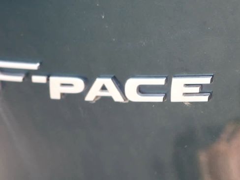 Used 2017 Jaguar F-PACE R-Sport AWD/4WD image 8