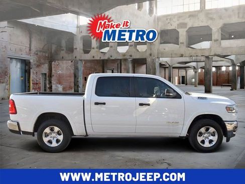 Used 2025 RAM 1500 Big Horn image 1