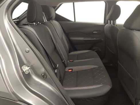 Used 2019 Nissan Kicks SV image 19