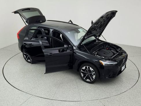 New 2026 Volvo XC60 B5 Plus w/ Protection Package Premier image 34