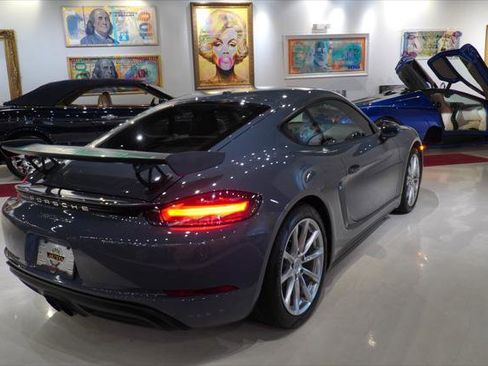 Used 2018 Porsche 718 Cayman RWD image 7