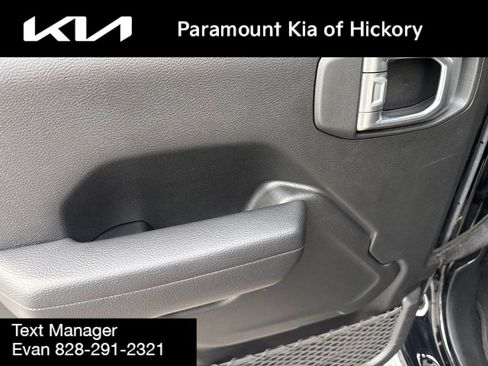 Used 2022 Jeep Wrangler Unlimited Sport AWD/4WD image 13