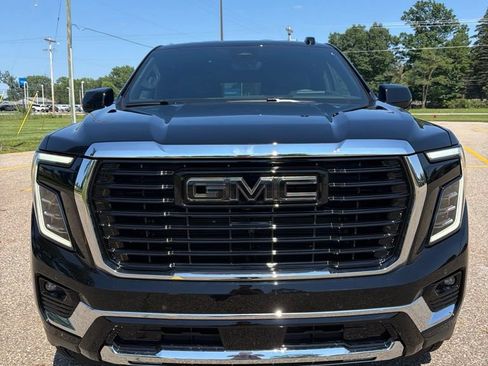 New 2026 GMC Yukon Elevation w/ Elevation Premium Package AWD/4WD image 2