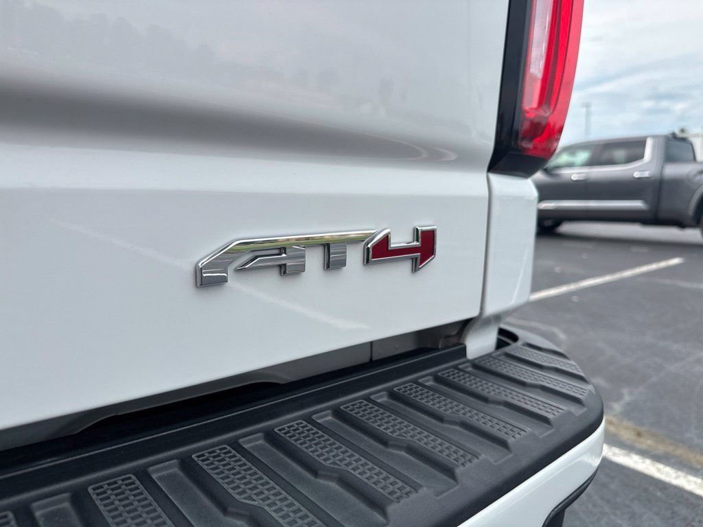 Used 2022 GMC Sierra 1500 AT4 w/ AT4 Premium Package AWD/4WD image 41