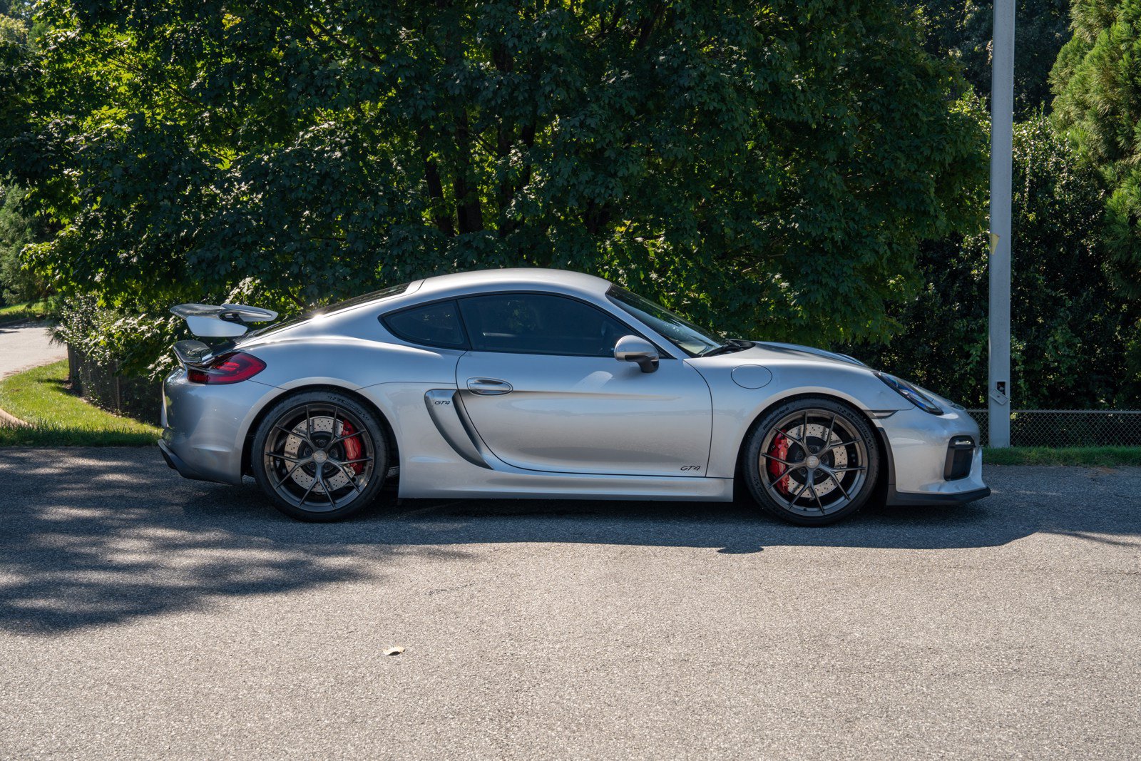 Certified 2016 Porsche Cayman GT4 RWD image 8